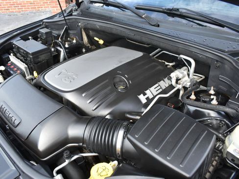 Used 2013 Dodge Durango R/T w/ Leather Interior Group RWD image 52