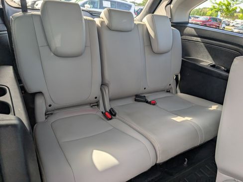 Used 2019 Honda Odyssey EX-L image 12