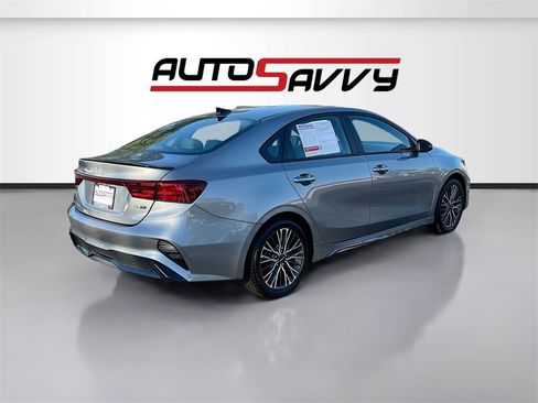 Used 2023 Kia Forte GT-Line w/ GT-Line Premium Package image 7