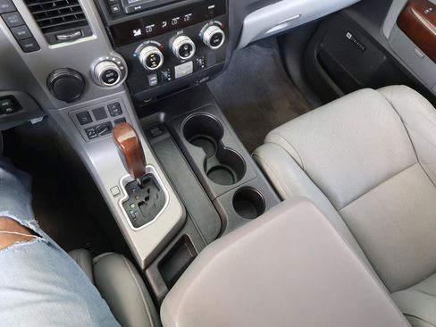 Used 2016 Toyota Sequoia Platinum RWD image 54