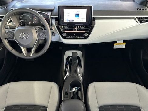 Used 2026 Toyota Corolla SE image 11