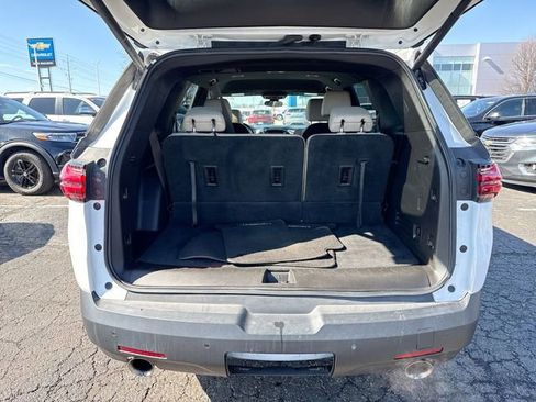 Used 2022 Chevrolet Traverse LT AWD/4WD image 25
