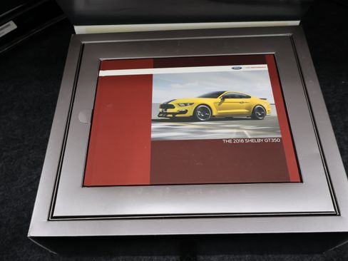 Used 2018 Ford Mustang Shelby GT350 w/ Electronics Package RWD image 30