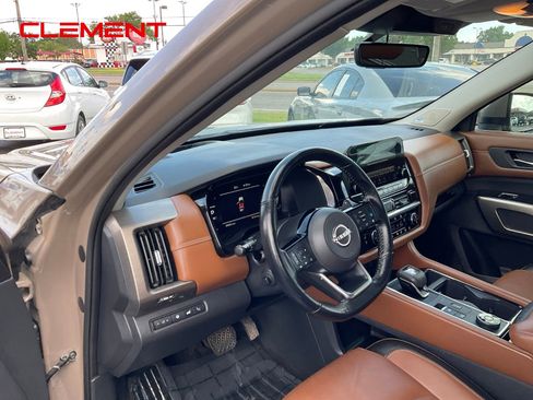 Used 2023 Nissan Pathfinder Platinum AWD/4WD image 23