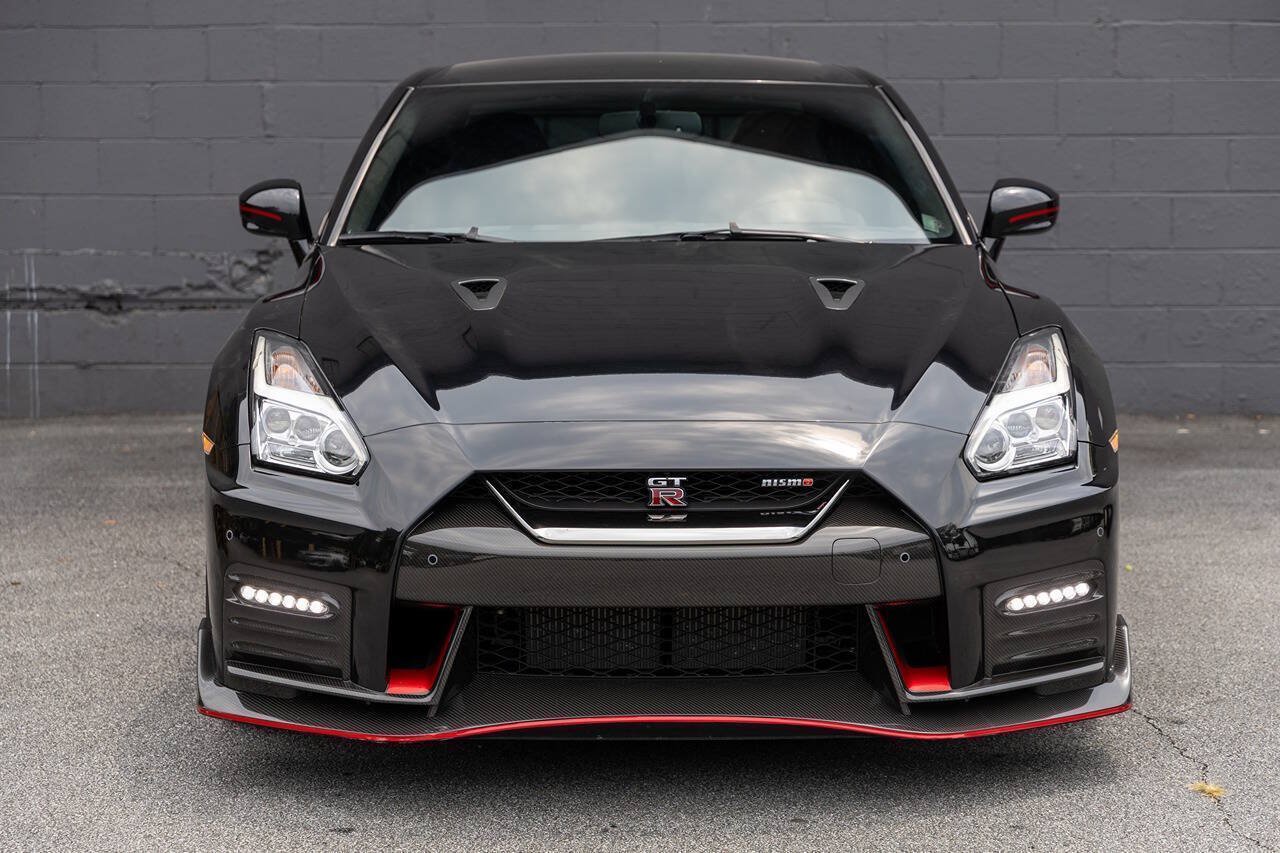 Used 2018 Nissan GT-R NISMO AWD/4WD image 14