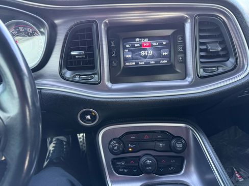 Used 2015 Dodge Challenger R/T w/ Quick Order Package 22B R/T image 15