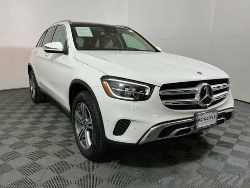 Used 2022 Mercedes-Benz GLC 300 image 4