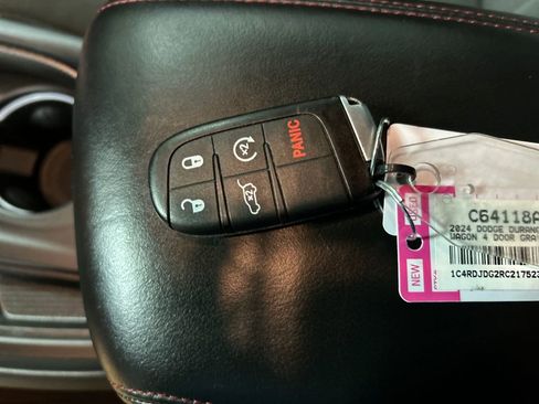 Used 2024 Dodge Durango GT image 22