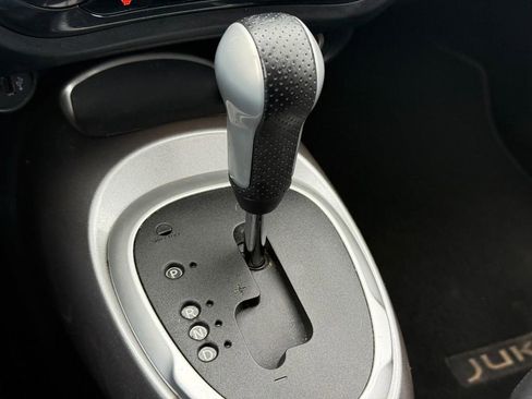 Used 2013 Nissan Juke SL image 13