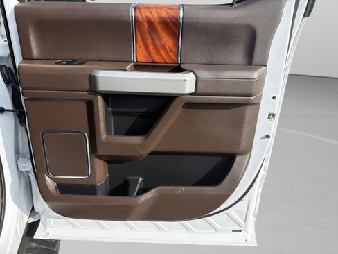 Used 2018 Ford F150 King Ranch image 26