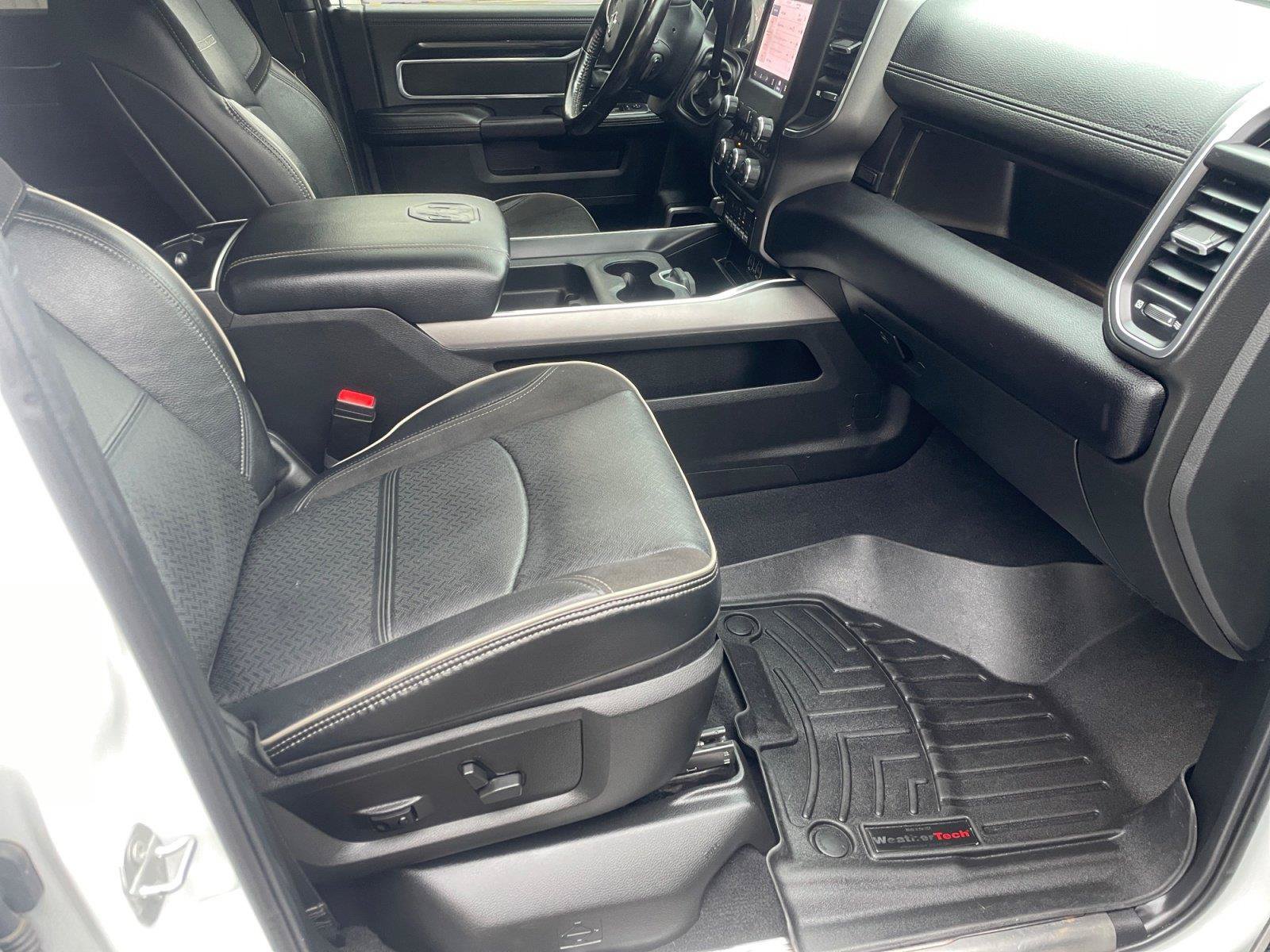 Used 2022 RAM 3500 Laramie w/ Night Edition AWD/4WD image 15
