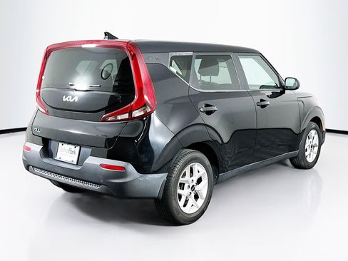 Used 2022 Kia Soul LX w/ Technology Package FWD image 9