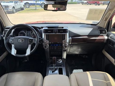 Used 2024 Toyota 4Runner Limited AWD/4WD image 23