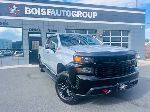 Used 2020 Chevrolet Silverado 1500 Custom Trail Boss w/ Custom Convenience Package AWD/4WD image 1