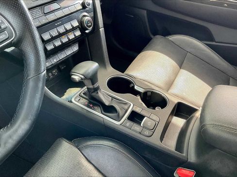 Used 2019 Kia Sportage SX image 16