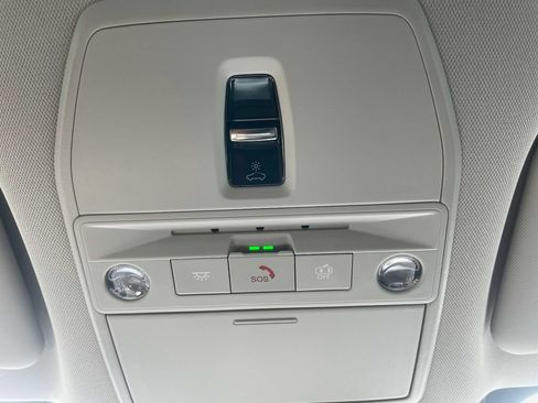 New 2026 Nissan Leaf Platinum+ w/ Cargo Package (Platinum+) FWD image 32