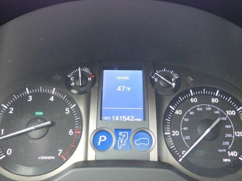 Used 2017 Lexus GX 460 image 12