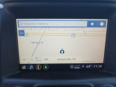 Used 2023 GMC Terrain SLT w/ Infotainment Package II image 18