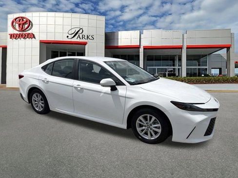Certified 2025 Toyota Camry LE FWD image 1