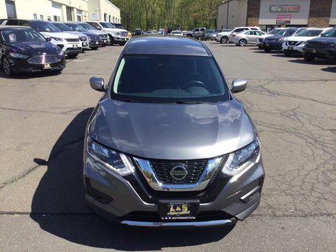 Used 2019 Nissan Rogue S AWD/4WD image 5