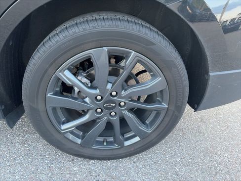 Used 2023 Chevrolet Equinox RS w/ RS Leather Package image 12