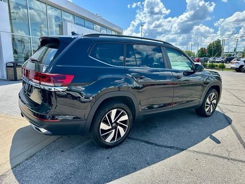 Certified 2025 Volkswagen Atlas SE FWD image 7