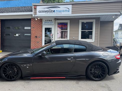 Used 2012 Maserati GranTurismo Sport RWD image 2