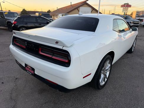 Used 2022 Dodge Challenger GT w/ Plus Package image 8