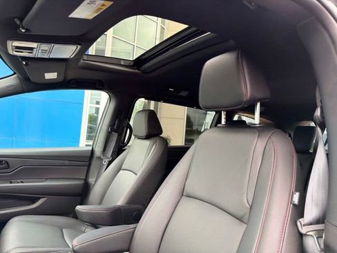 Certified 2026 Honda Odyssey Sport-L image 14