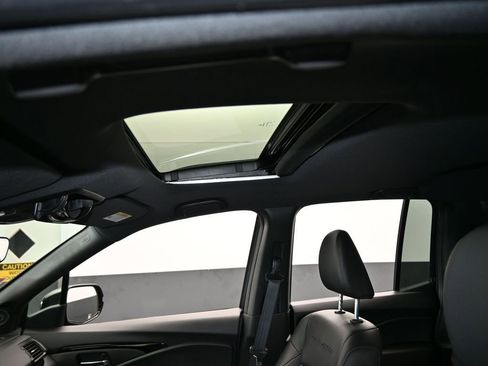 Used 2023 Honda Ridgeline Black Edition image 11