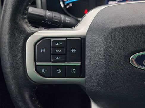 Used 2024 Ford Expedition XLT RWD image 18