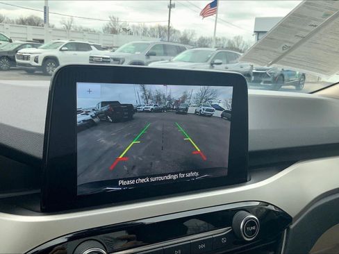 Used 2020 Ford Escape SE FWD image 20