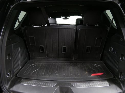 Used 2022 GMC Yukon Denali image 5