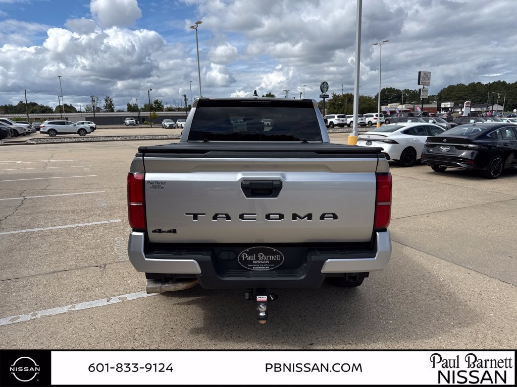 Used 2024 Toyota Tacoma SR5 AWD/4WD image 14