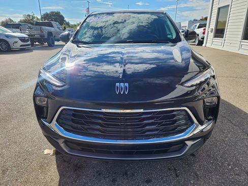 Used 2024 Buick Encore GX Preferred w/ Comfort Package image 2