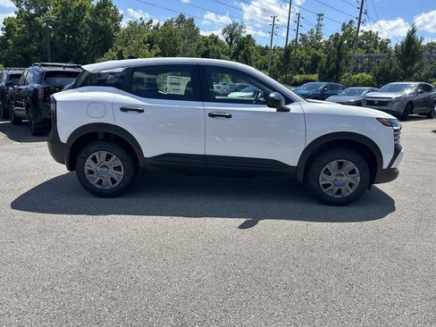 New 2026 Nissan Kicks S FWD image 8