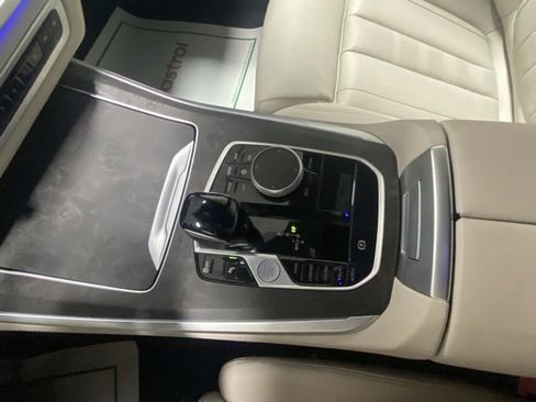 Used 2022 BMW X5 xDrive40i w/ Premium Package image 23