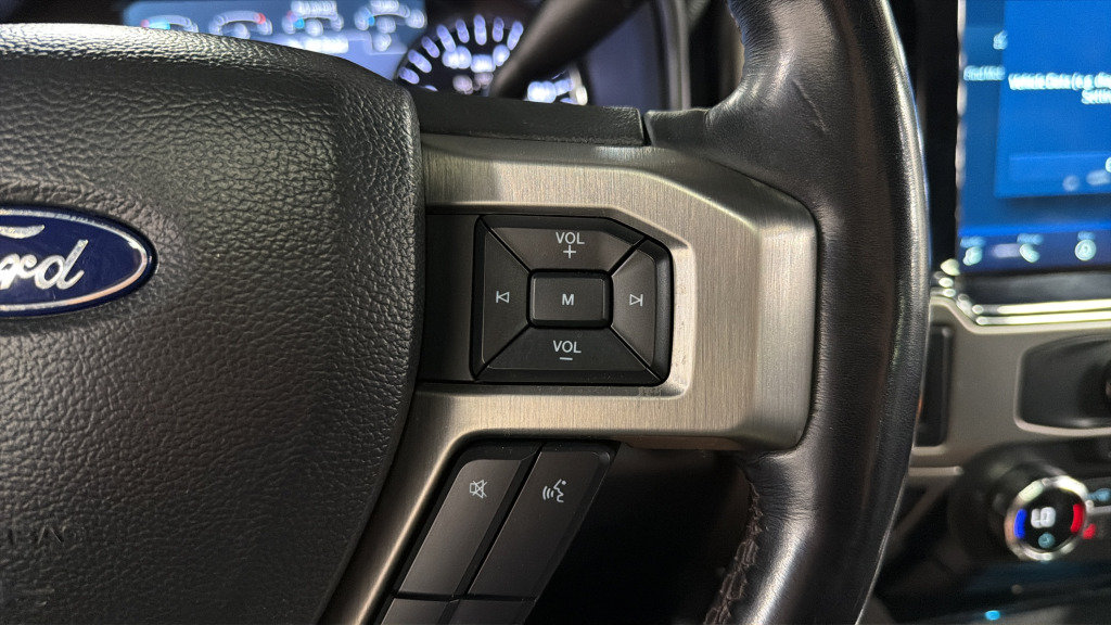 Used 2022 Ford F250 Platinum w/ FX4 Off-Road Package AWD/4WD image 28