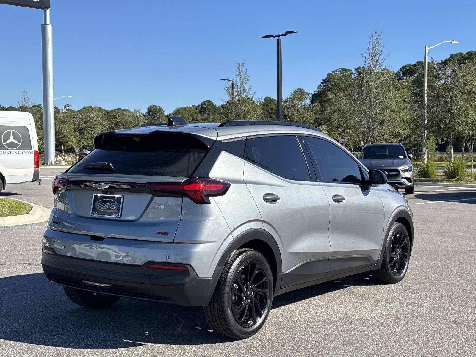 Used 2027 Chevrolet Bolt RS w/ Technology Package FWD image 3