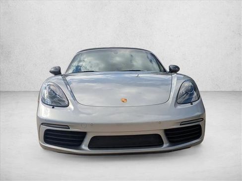 Used 2022 Porsche 718 Boxster image 2