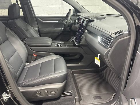 New 2027 GMC Acadia Elevation w/ Super Cruise Package AWD/4WD image 7