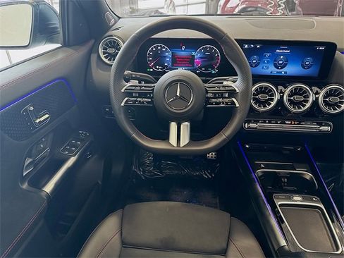 Certified 2024 Mercedes-Benz GLA 250 4MATIC image 22