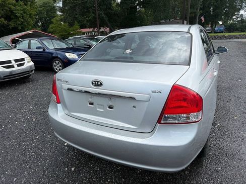 Used 2009 Kia Spectra EX FWD image 9