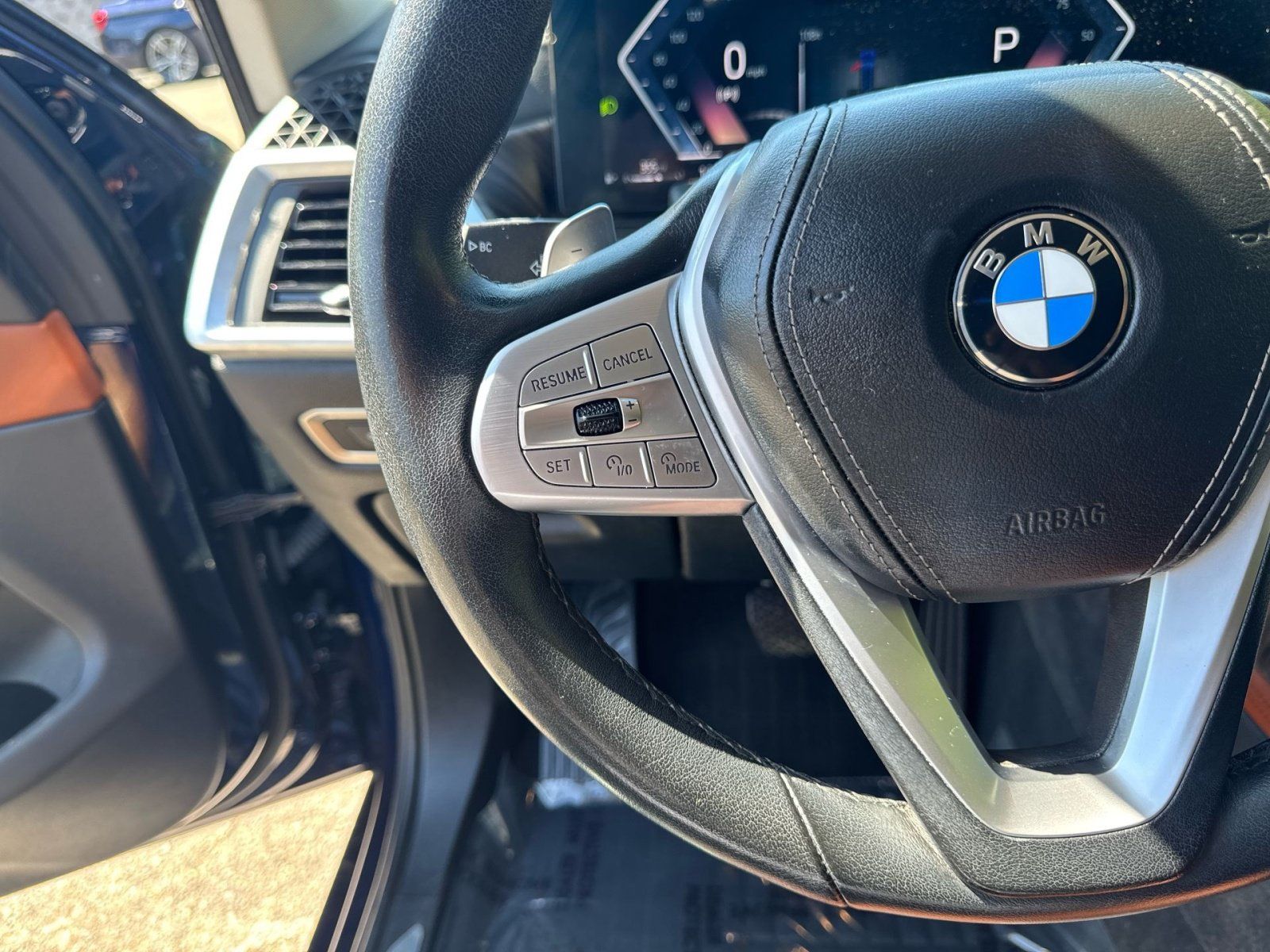 Used 2025 BMW X7 xDrive40i w/ Executive Package AWD/4WD image 40