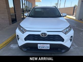 Used 2021 Toyota RAV4 XLE w/ Convenience Package FWD video 2