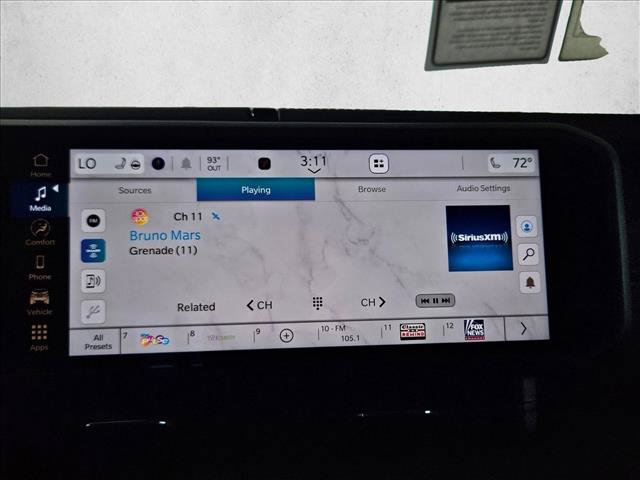 New 2026 Jeep Gladiator Sport AWD/4WD image 12