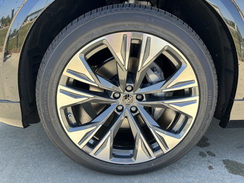 New 2026 Audi Q8 Premium Plus AWD/4WD image 12