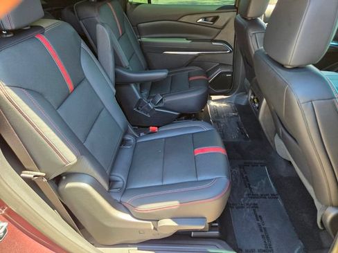 Used 2026 Chevrolet Traverse RS w/ LPO, Floor Liner Package FWD image 20