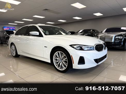 Used 2023 BMW 330e xDrive w/ Driving Assistance Package AWD/4WD image 1