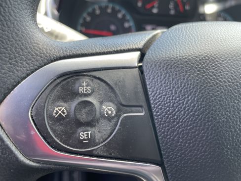 Used 2021 Chevrolet Traverse LS AWD/4WD image 31
